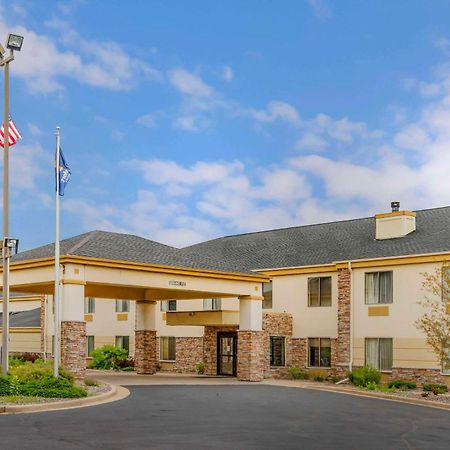 Comfort Inn & Suites Black River Falls I-94 Exterior photo